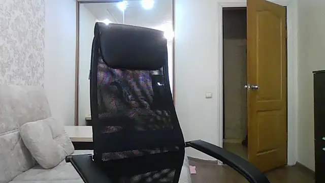 Snapshot of Victoria_secrets_ chatting on 03-02-25, 05:54 Victoria secrets  online show from 03-02-25, 05:54