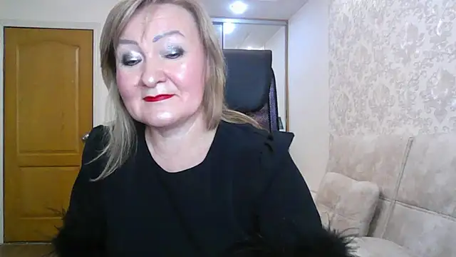 Snapshot of Victoria_secrets_ chatting on 10-13-25, 02:17 Victoria secrets  online show from 10-13-25, 02:17