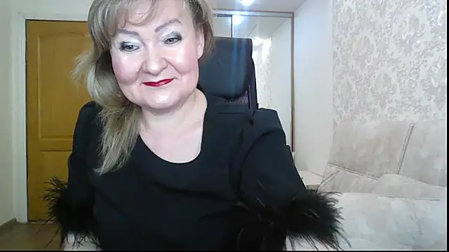 Snapshot of Victoria_secrets_ chatting on 10-23-25, 09:30 Victoria secrets  online show from 10-23-25, 09:30