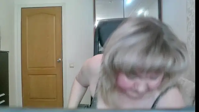 Victoria secrets  online show from 04-30-26, 05:14