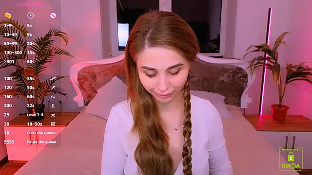 Snapshot of EvaRodi chatting on 10-11-25, 11:14 EvaRodi online show from 10-11-25, 11:14