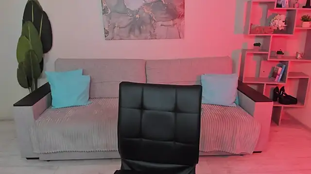 GabriellaMays online show from 04-23-26, 05:08