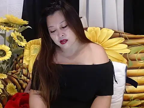 Snapshot of UrSweetClassyPinay chatting on 05-08-26, 07:14 UrSweetClassyPinay online show from 05-08-26, 07:14