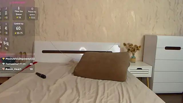 Snapshot of RaileReed chatting on 03-22-25, 04:26 RaileReed online show from 03-22-25, 04:26