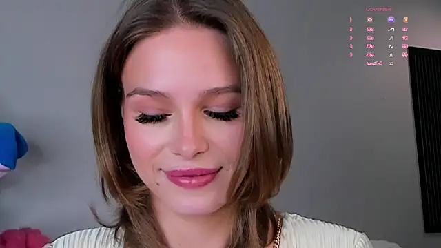 TaiteBayles online show from 09-28-25, 01:44