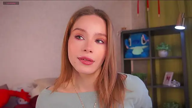 TaiteBayles online show from 04-10-26, 01:55