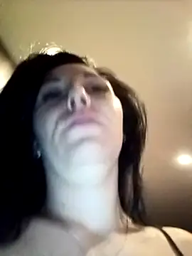 Snapshot of GoddessRieck chatting on 03-21-25, 04:49 GoddessRieck online show from 03-21-25, 04:49