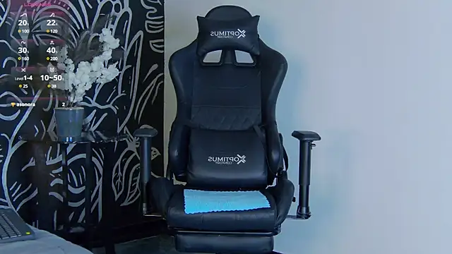 Arii moon online show from 02-27-25, 10:42