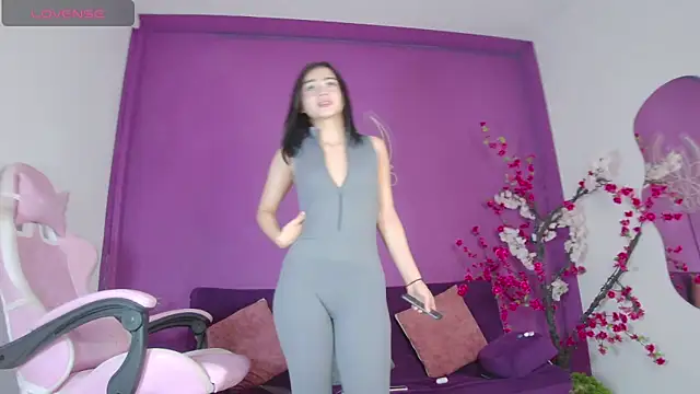 Arii moon online show from 11-23-25, 03:23