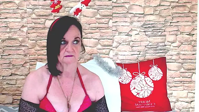 LuciousGrace online show from 12-23-25, 05:38