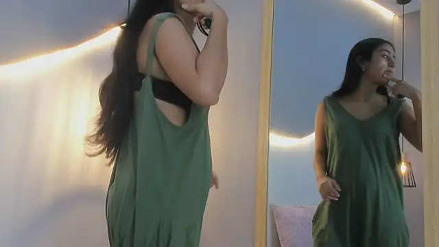 lucelly 15 online show from 11-23-25, 11:43