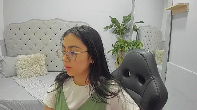 lucelly 15 online show from 02-18-26, 11:39