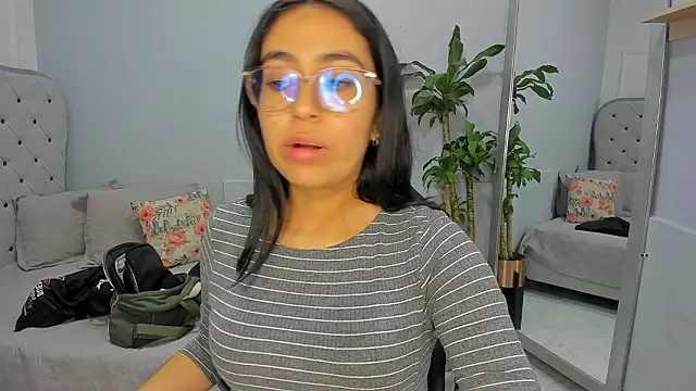 lucelly 15 online show from 03-12-26, 11:49