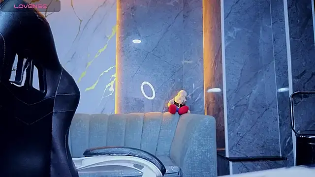 Anni acker b online show from 04-20-26, 07:37