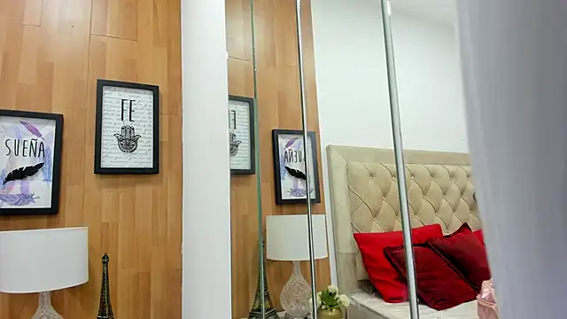 Snapshot of KimberlyBigBoobs chatting on 09-21-25, 05:31 KimberlyBigBoobs online show from 09-21-25, 05:31