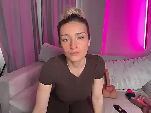 Snapshot of meggsworld chatting on 05-03-26, 12:55 meggsworld online show from 05-03-26, 12:55