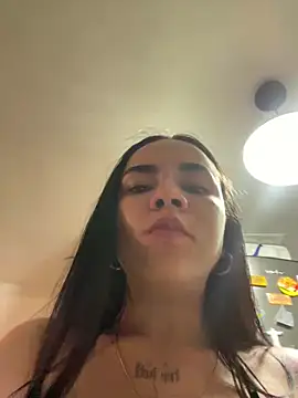 Naatalia online show from 02-18-25, 03:31