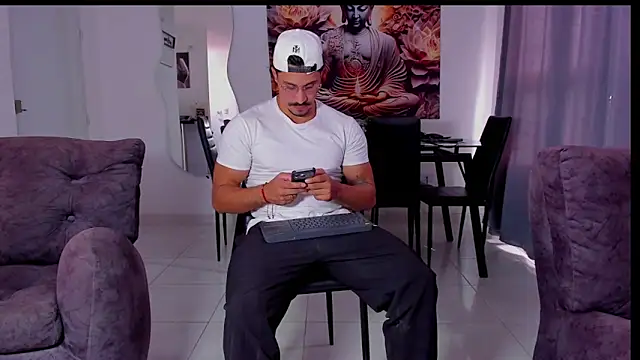 Valentino Dosantos  online show from 02-11-26, 08:25