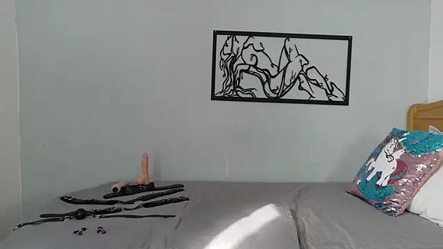 karina-lopez online show from 11-17-25, 01:28