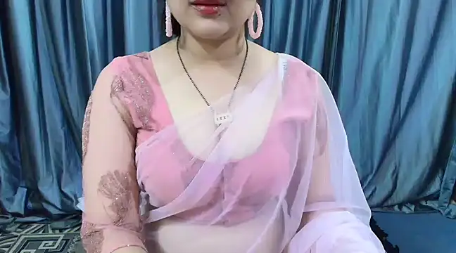 Snapshot of goldiwets chatting on 02-16-25, 04:32 goldiwets online show from 02-16-25, 04:32