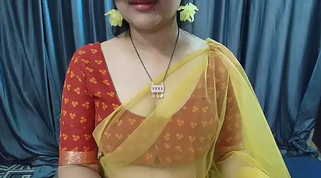 Snapshot of goldiwets chatting on 02-18-25, 07:54 goldiwets online show from 02-18-25, 07:54