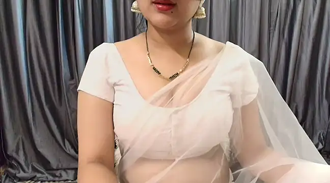 Snapshot of goldiwets chatting on 03-01-25, 04:04 goldiwets online show from 03-01-25, 04:04