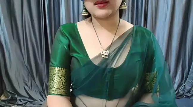 Snapshot of goldiwets chatting on 03-02-25, 09:42 goldiwets online show from 03-02-25, 09:42