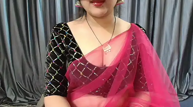 Snapshot of goldiwets chatting on 03-05-25, 07:05 goldiwets online show from 03-05-25, 07:05