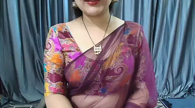 Snapshot of goldiwets chatting on 03-10-25, 03:12 goldiwets online show from 03-10-25, 03:12