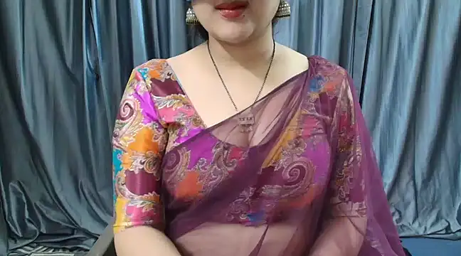 Snapshot of goldiwets chatting on 03-10-25, 06:45 goldiwets online show from 03-10-25, 06:45