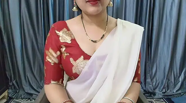 Snapshot of goldiwets chatting on 03-13-25, 04:05 goldiwets online show from 03-13-25, 04:05