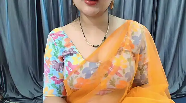 Snapshot of goldiwets chatting on 03-14-25, 09:35 goldiwets online show from 03-14-25, 09:35