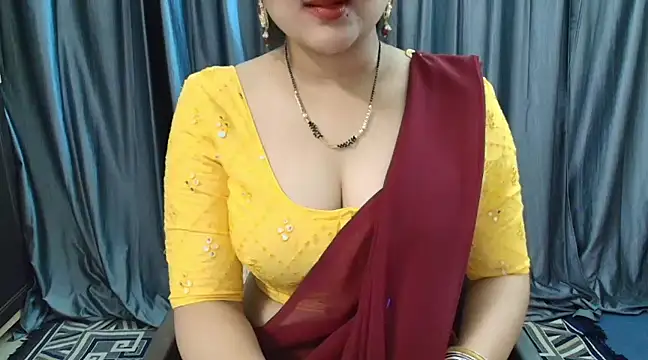 Snapshot of goldiwets chatting on 03-15-25, 10:46 goldiwets online show from 03-15-25, 10:46