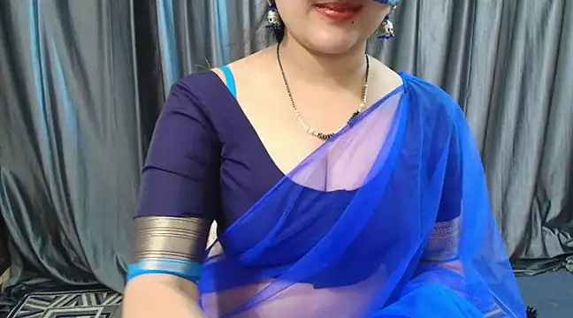 Snapshot of goldiwets chatting on 03-18-25, 10:46 goldiwets online show from 03-18-25, 10:46