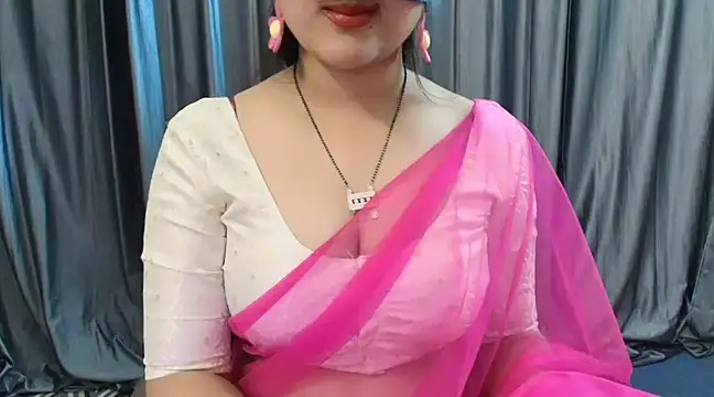 Snapshot of goldiwets chatting on 03-20-25, 07:14 goldiwets online show from 03-20-25, 07:14