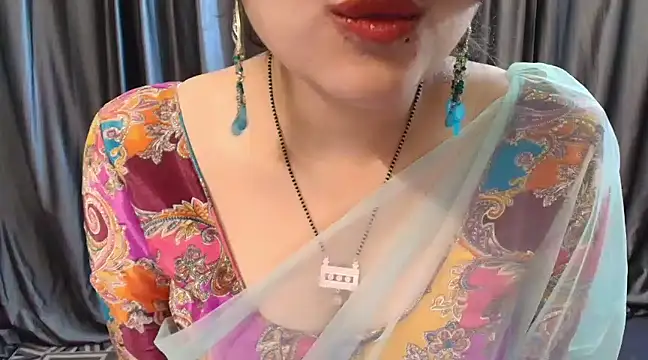 Snapshot of goldiwets chatting on 03-21-25, 07:13 goldiwets online show from 03-21-25, 07:13