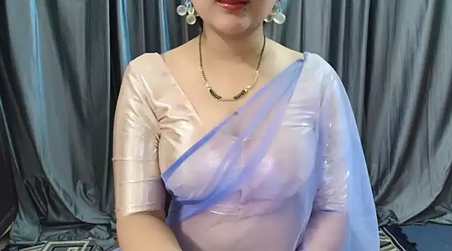 Snapshot of goldiwets chatting on 03-23-25, 02:59 goldiwets online show from 03-23-25, 02:59