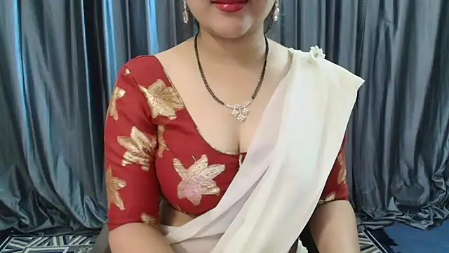 Snapshot of goldiwets chatting on 09-13-25, 04:45 goldiwets online show from 09-13-25, 04:45