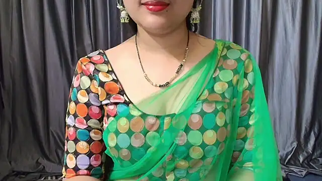 Snapshot of goldiwets chatting on 10-07-25, 04:31 goldiwets online show from 10-07-25, 04:31