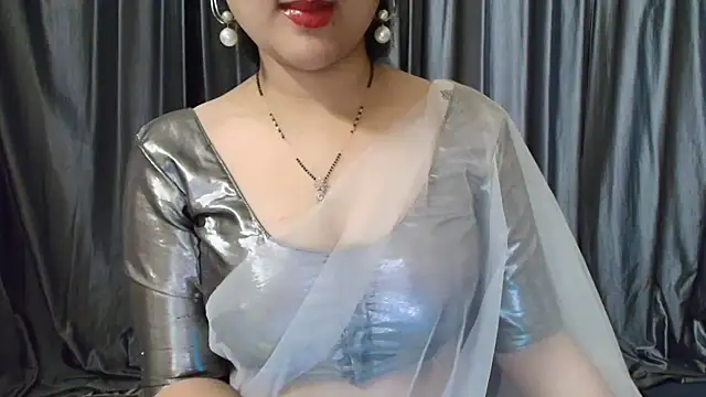 Snapshot of goldiwets chatting on 10-08-25, 04:43 goldiwets online show from 10-08-25, 04:43