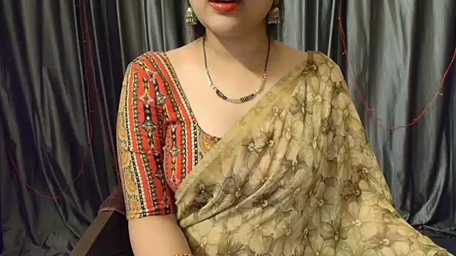 Snapshot of goldiwets chatting on 11-02-25, 04:31 goldiwets online show from 11-02-25, 04:31