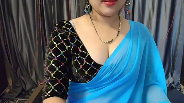 Snapshot of goldiwets chatting on 11-03-25, 04:36 goldiwets online show from 11-03-25, 04:36