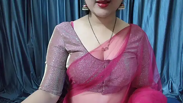 Snapshot of goldiwets chatting on 11-04-25, 03:11 goldiwets online show from 11-04-25, 03:11