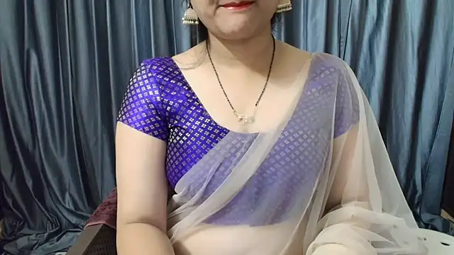 Snapshot of goldiwets chatting on 11-05-25, 03:39 goldiwets online show from 11-05-25, 03:39