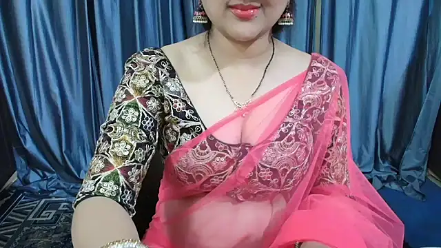 Snapshot of goldiwets chatting on 11-22-25, 09:41 goldiwets online show from 11-22-25, 09:41