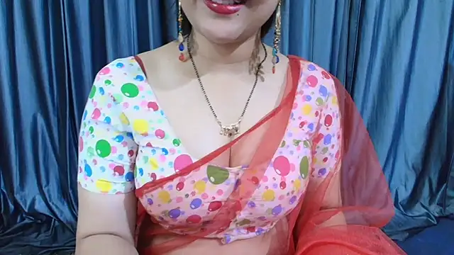 Snapshot of goldiwets chatting on 11-27-25, 04:20 goldiwets online show from 11-27-25, 04:20