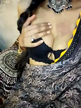 Snapshot of bbw-rupaa chatting on 02-18-25, 04:05 bbw-rupaa online show from 02-18-25, 04:05