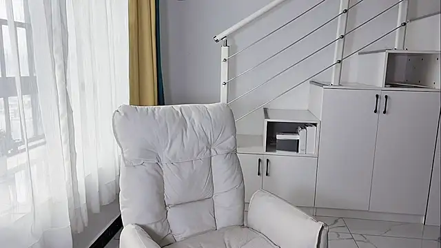 Snapshot of Cassie-20 chatting on 03-17-25, 11:32 Cassie-20 online show from 03-17-25, 11:32