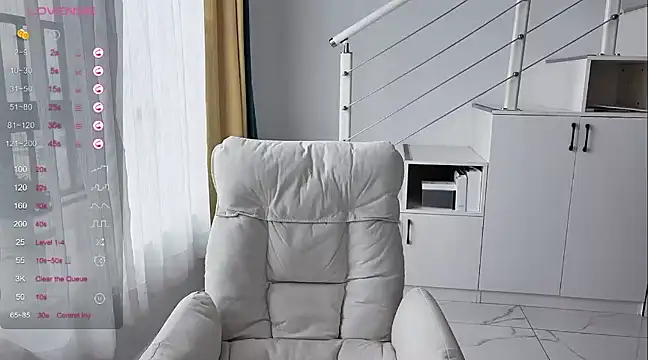 Snapshot of Cassie-20 chatting on 03-18-25, 02:36 Cassie-20 online show from 03-18-25, 02:36