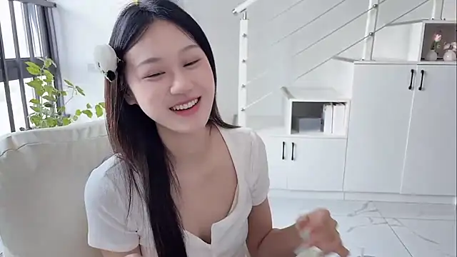 Snapshot of Cassie-20 chatting on 09-11-25, 02:55 Cassie-20 online show from 09-11-25, 02:55